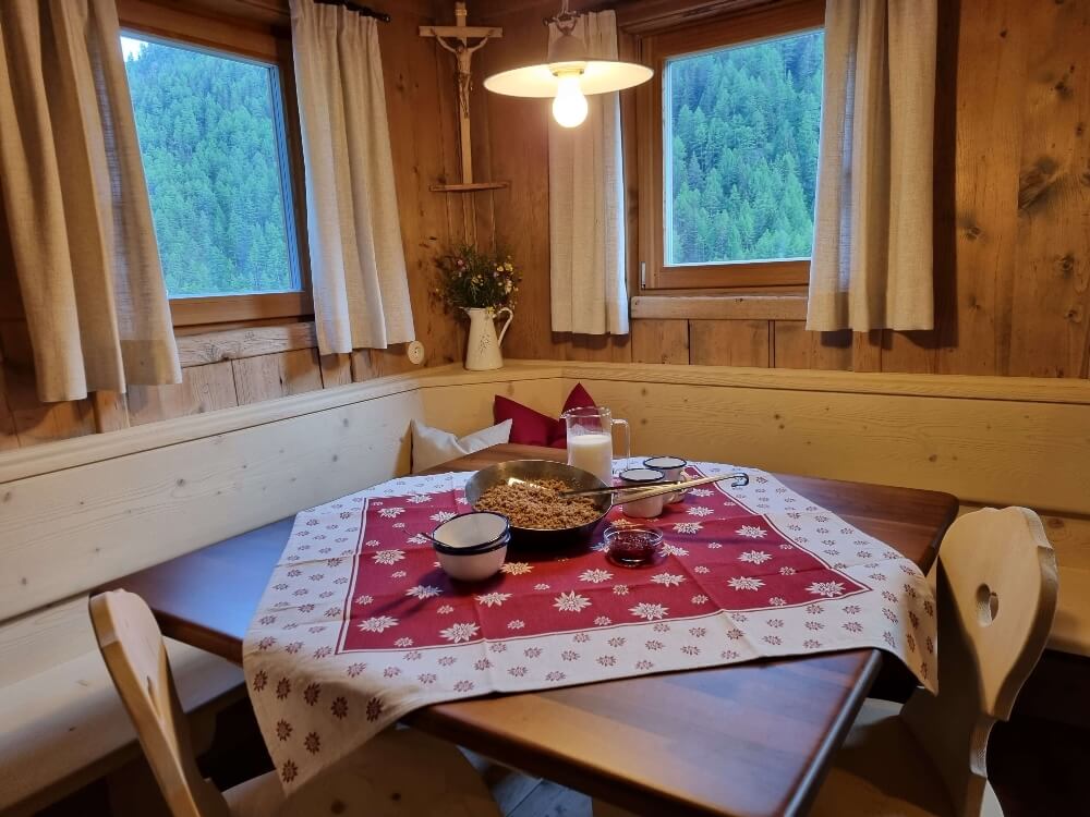 Bergchalet Englhof - Esstisch